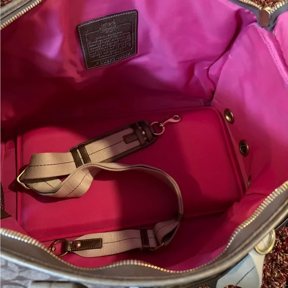 Coach Dog Pet Carrier Bag Classic - Picture 9 of 12